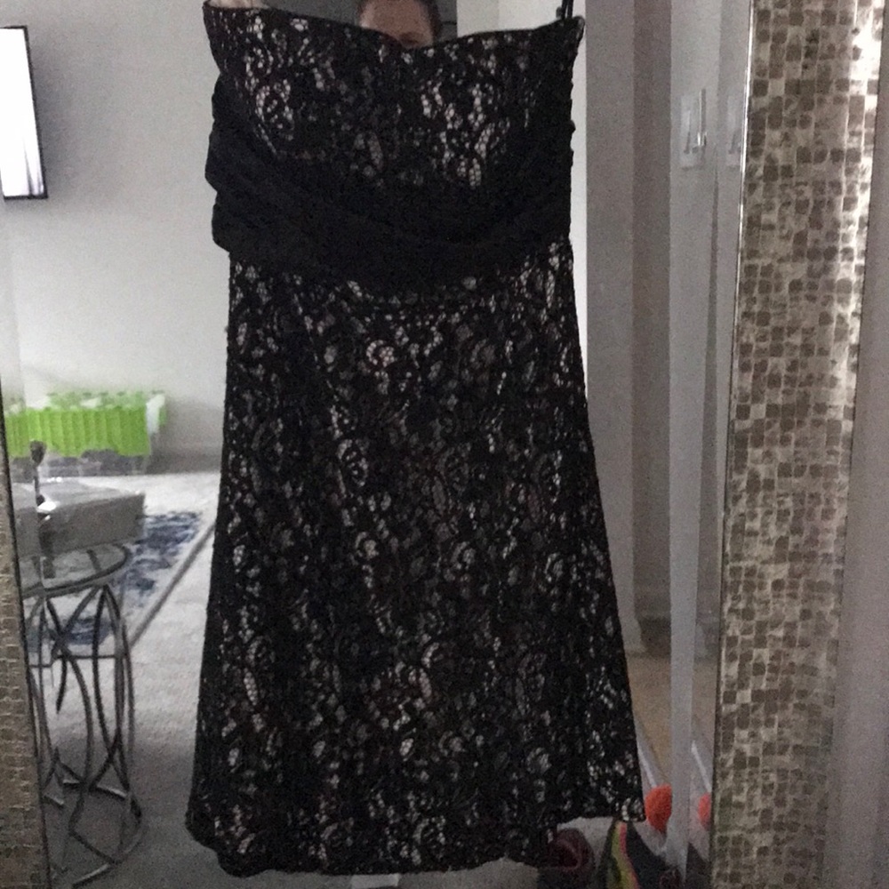 White House Black Market Strapless Dress